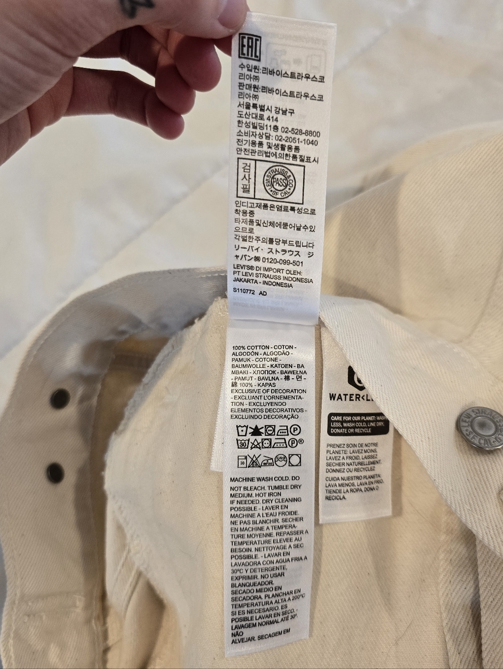 Levi's Womens NWT Ex-Boyfriend Trucker Jacket White Size Small - Picture 14 of 16